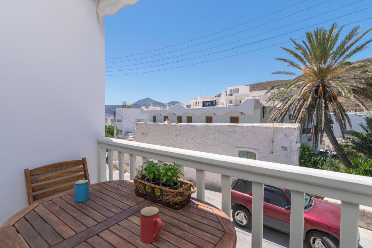 Areti'S Milos Guesthouses Adámasz Kültér fotó