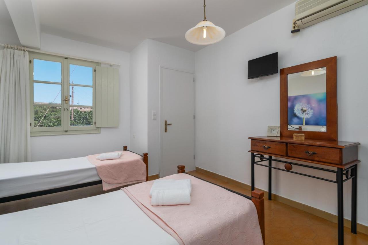 Areti'S Milos Guesthouses Adámasz Kültér fotó